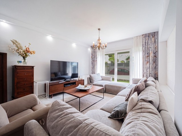 4 Schlafzimmer Reihenhaus in Reserva de Marbella
