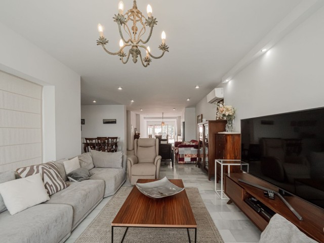 4 Schlafzimmer Reihenhaus in Reserva de Marbella