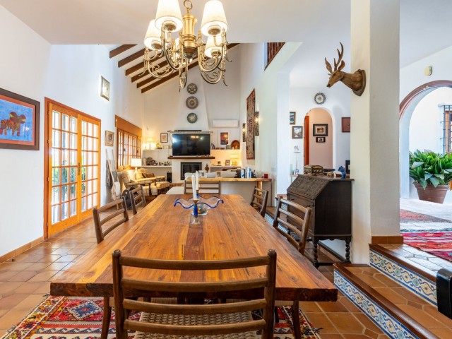 Villa, El Coto, R5487739