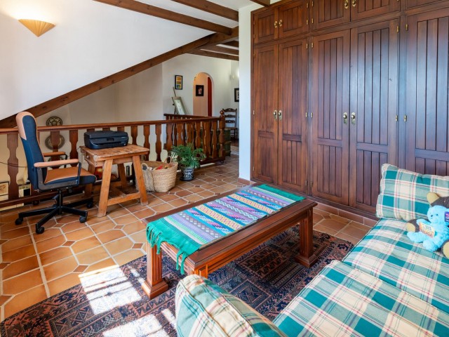 4 Sovrums Villa i El Coto