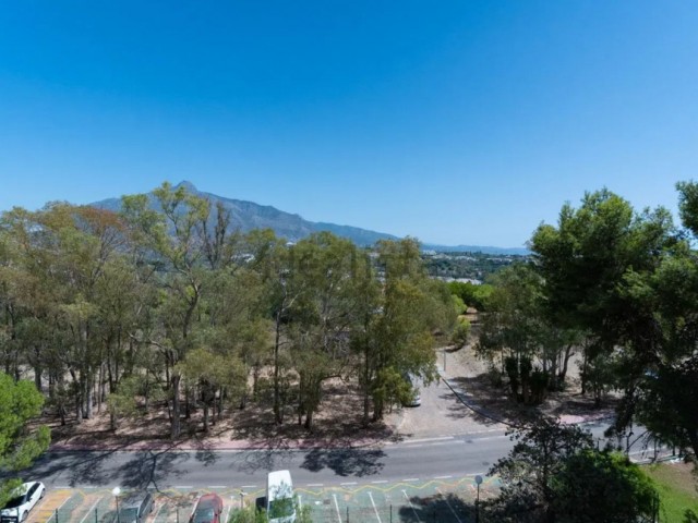 2 Bedrooms Apartment in Nueva Andalucía