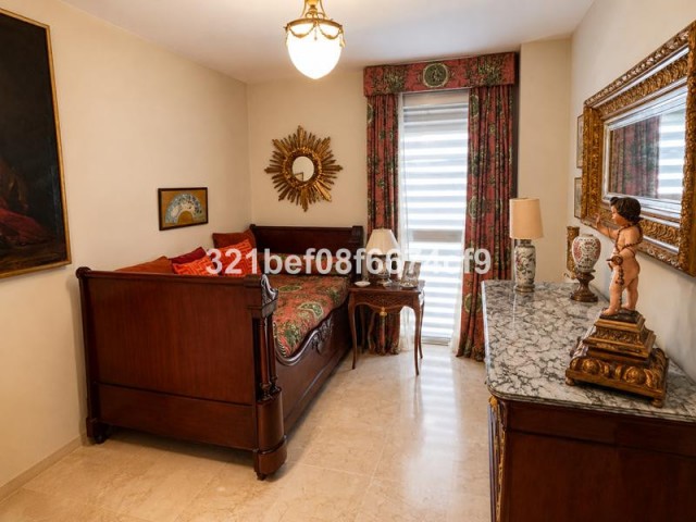 Penthouse avec 3 Chambres  à San Luis de Sabinillas