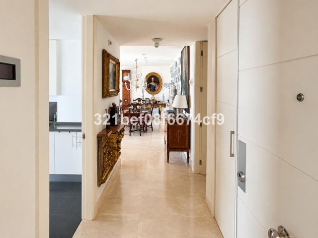 Penthouse avec 3 Chambres  à San Luis de Sabinillas