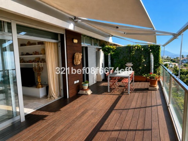 Penthouse avec 3 Chambres  à San Luis de Sabinillas