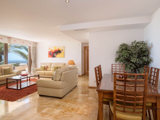 Appartement avec 3 Chambres  à Altos de los Monteros