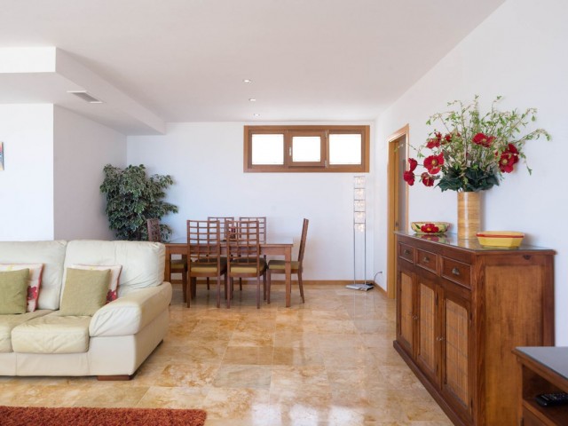 Appartement avec 3 Chambres  à Altos de los Monteros