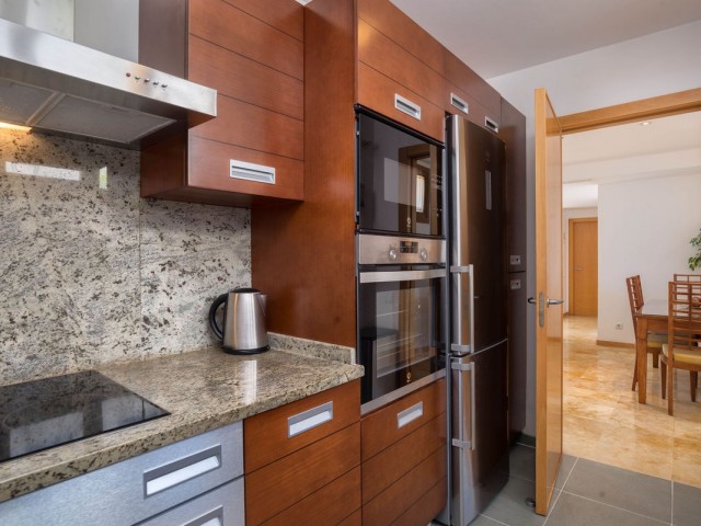 Appartement avec 3 Chambres  à Altos de los Monteros
