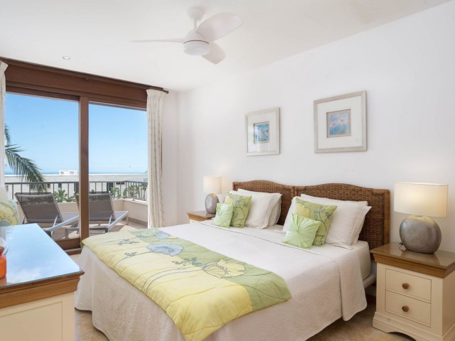 Appartement avec 3 Chambres  à Altos de los Monteros