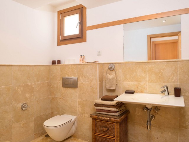 Appartement avec 3 Chambres  à Altos de los Monteros