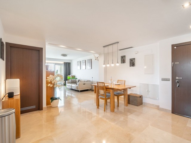 Apartamento con 3 Dormitorios  en La Mairena