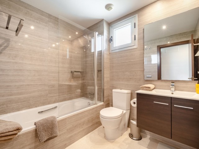 Apartamento con 3 Dormitorios  en La Mairena