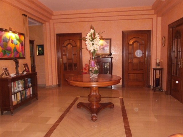 Villa avec 5 Chambres  à Alhaurín de la Torre