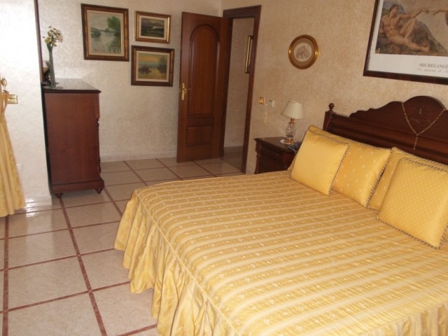 Villa avec 5 Chambres  à Alhaurín de la Torre
