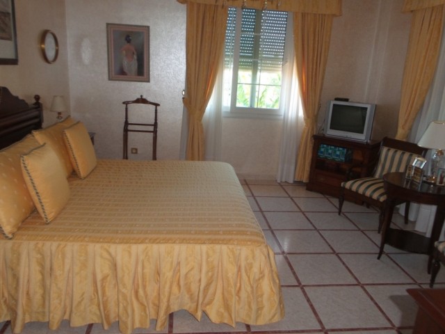 Villa avec 5 Chambres  à Alhaurín de la Torre