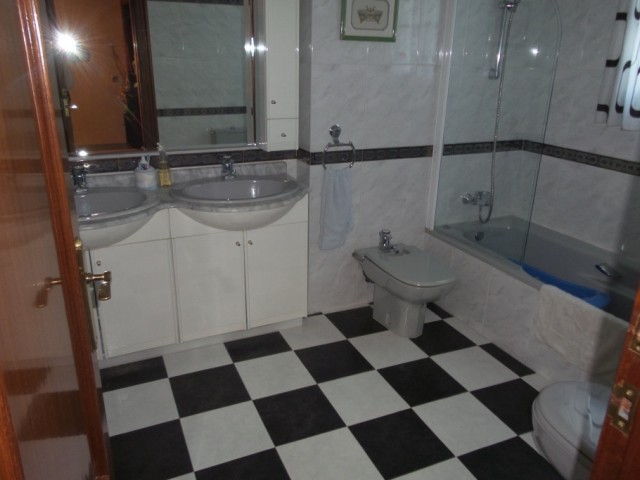 Villa avec 5 Chambres  à Alhaurín de la Torre