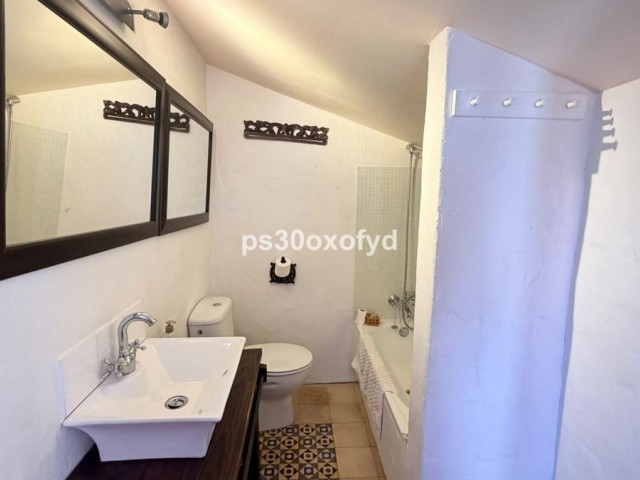Maison mitoyenne, Casares Pueblo, R5495308