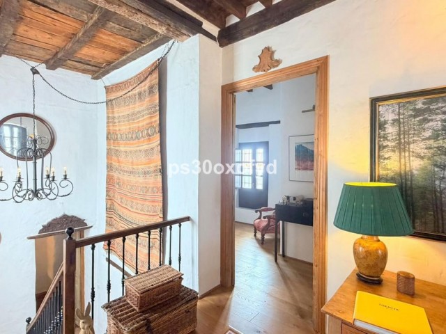 Maison mitoyenne avec 4 Chambres  à Casares Pueblo