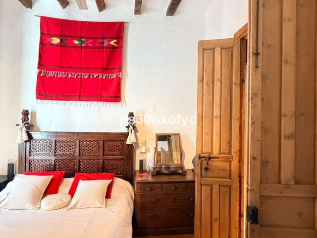 Maison mitoyenne avec 4 Chambres  à Casares Pueblo