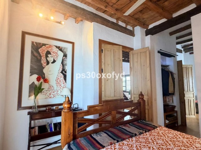Maison mitoyenne avec 4 Chambres  à Casares Pueblo