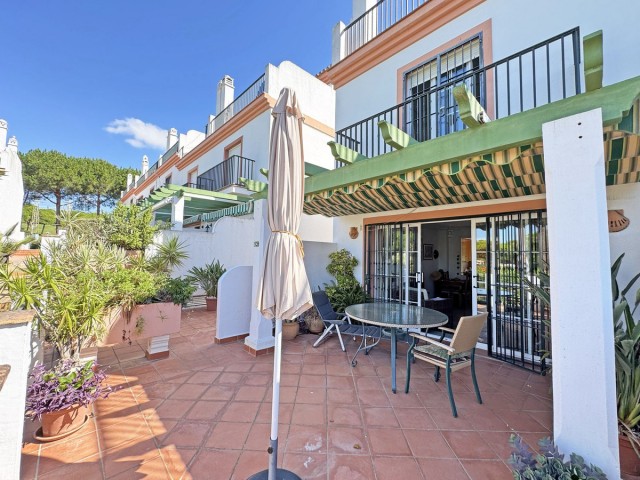 2 Bedrooms Townhouse in Cabopino