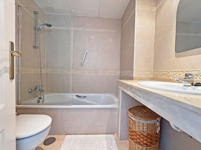 2 Bedrooms Townhouse in Cabopino