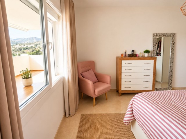 2 Bedrooms Apartment in Elviria
