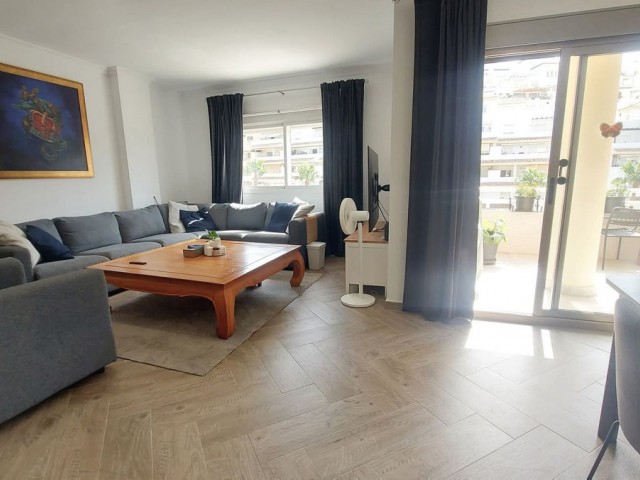 4 Bedrooms Apartment in Torrequebrada
