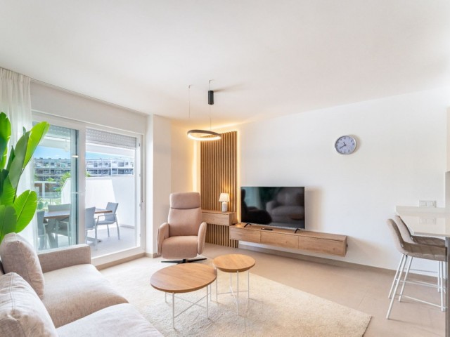 Apartment, La Duquesa, R5472475