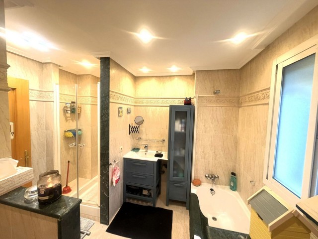 Appartement avec 3 Chambres  à Selwo
