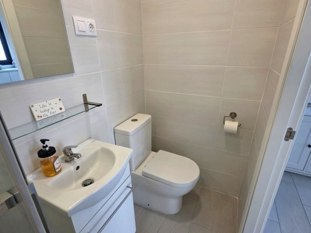 Penthouse avec 2 Chambres  à Los Boliches