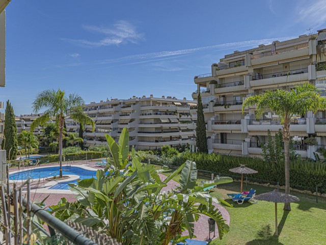 Apartamento, Guadalmina Alta, R5496826