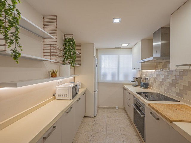 Apartamento con 2 Dormitorios  en Guadalmina Alta
