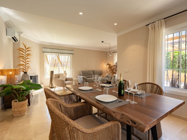 Villa, La Cala Hills, R5498092