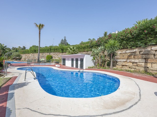 Apartamento, Guadalmina Alta, R5498821