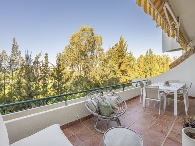 Apartamento, Guadalmina Alta, R5498821