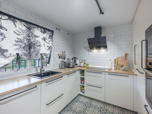 Apartamento con 2 Dormitorios  en Guadalmina Alta