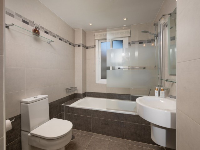Apartamento con 3 Dormitorios  en Riviera del Sol
