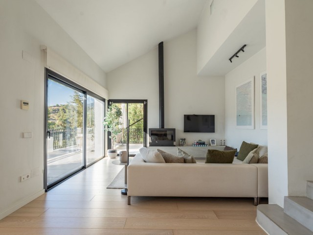 Villa avec 3 Chambres  à Istán