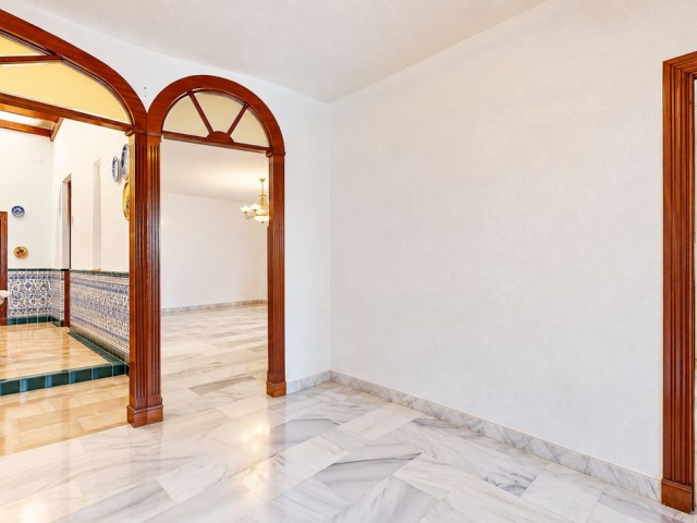 7 Bedrooms Villa in Arroyo de la Miel