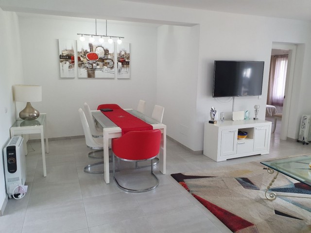 Apartment, El Paraiso, R5500543