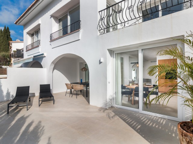 Villa avec 2 Chambres  à Istán