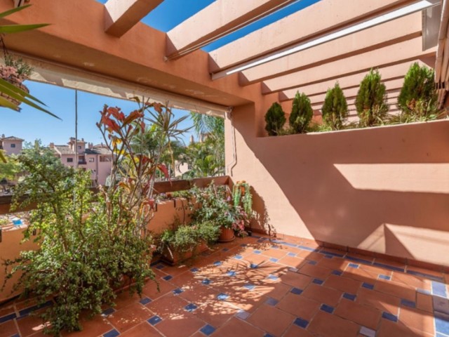 Huoneisto, Hacienda del Sol, R5501929