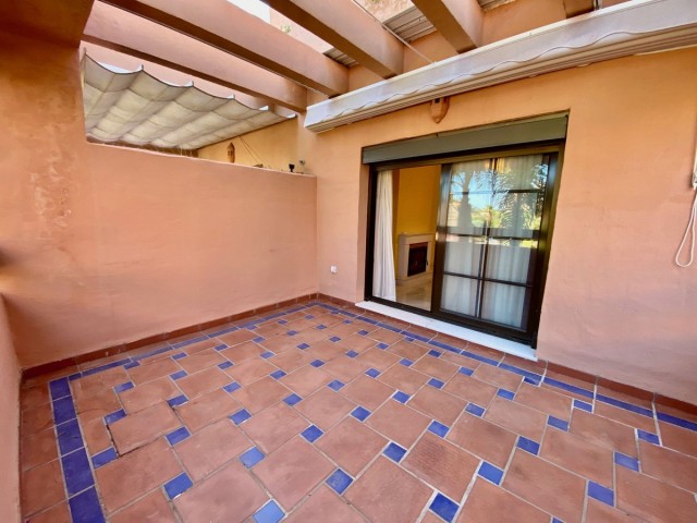 Huoneisto, Hacienda del Sol, R5501929