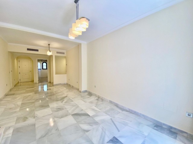 Huoneisto, Hacienda del Sol, R5501929