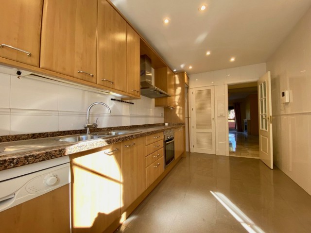 Huoneisto, Hacienda del Sol, R5501929