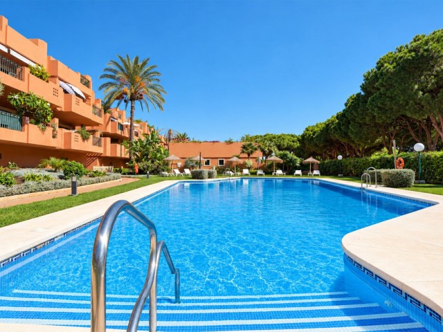 Apartment, Cabopino, R5502001