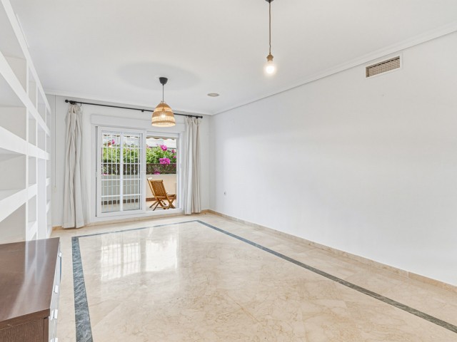 2 Bedrooms Apartment in The Golden Mile