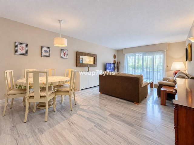 Appartement avec 3 Chambres  à Costalita