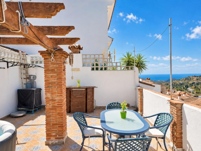 Maison mitoyenne, Ojén, R5503660