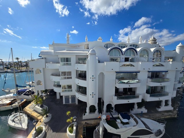 2 Bedrooms Apartment in Benalmadena
